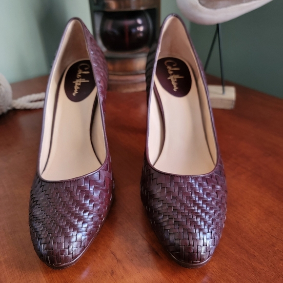 Cole Haan Mahogany Woven Leather 3.5"  Wood Stacked Heels Size 10B - Picture 2 of 16